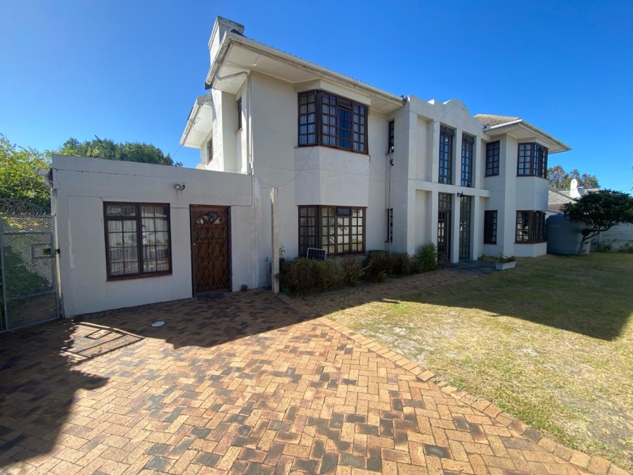 To Let 1 Bedroom Property for Rent in Rondebosch Western Cape